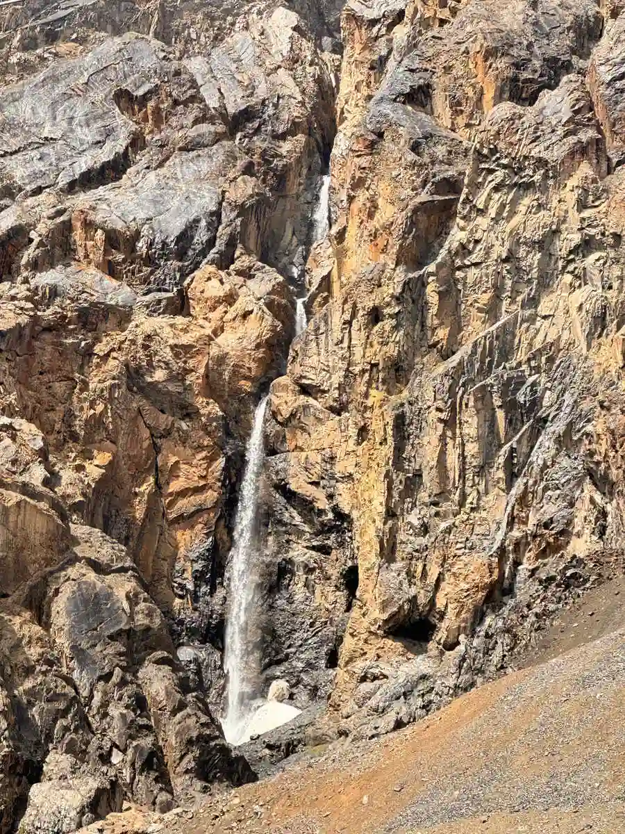 Day 9 — Jeti-Oguz red rocks, Barskoon Waterfalls & Tamga